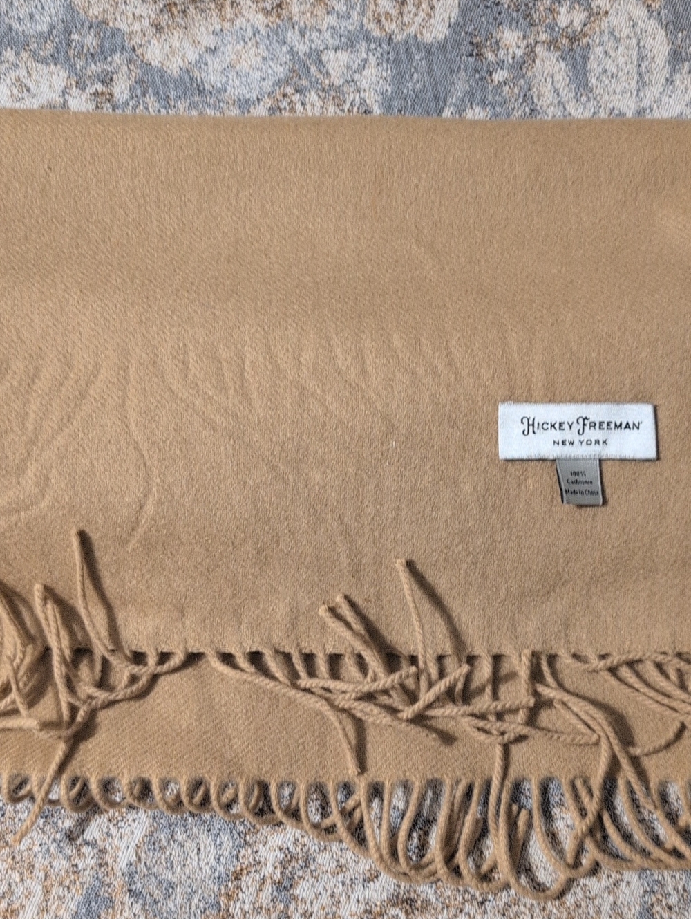 Hickey Freeman NY 100% Cashmere Beige Tan Camel Scarf